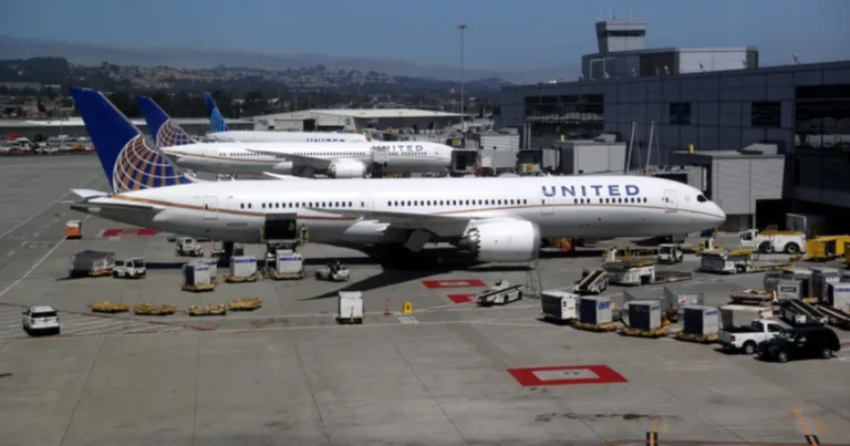 united airline plane hits another plane's wing at san francisco airport